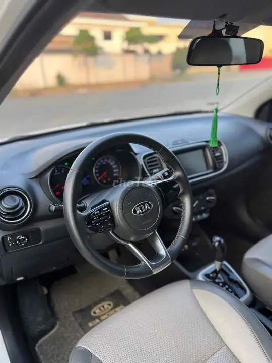 Kia Soluto 2021 photo 2