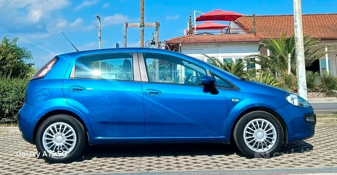 Fiat Punto Evo 2011 photo 3