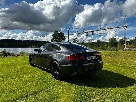 Audi A5 2016 photo 5