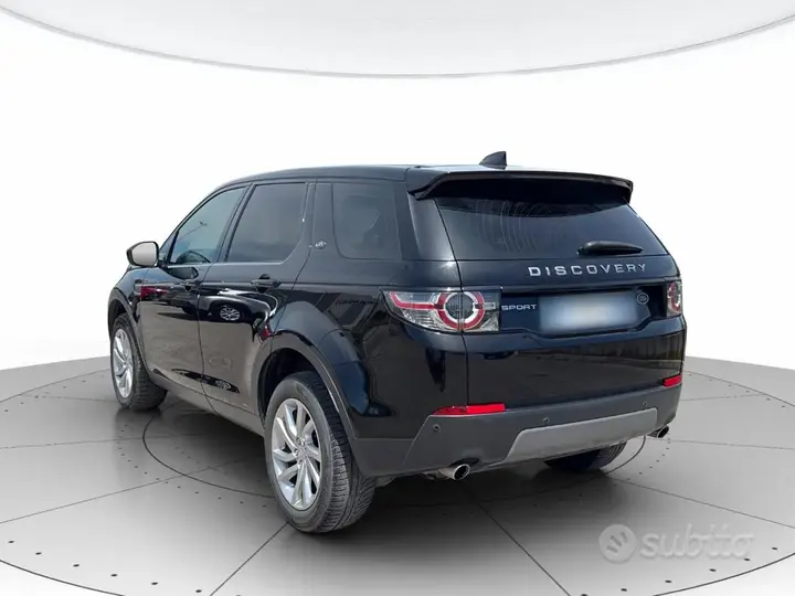 Land Rover Discovery Sport 2018 photo 3