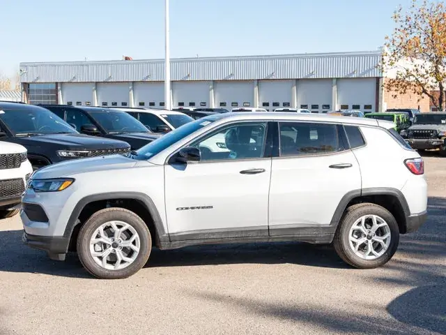 Jeep Compass 2026 photo 2