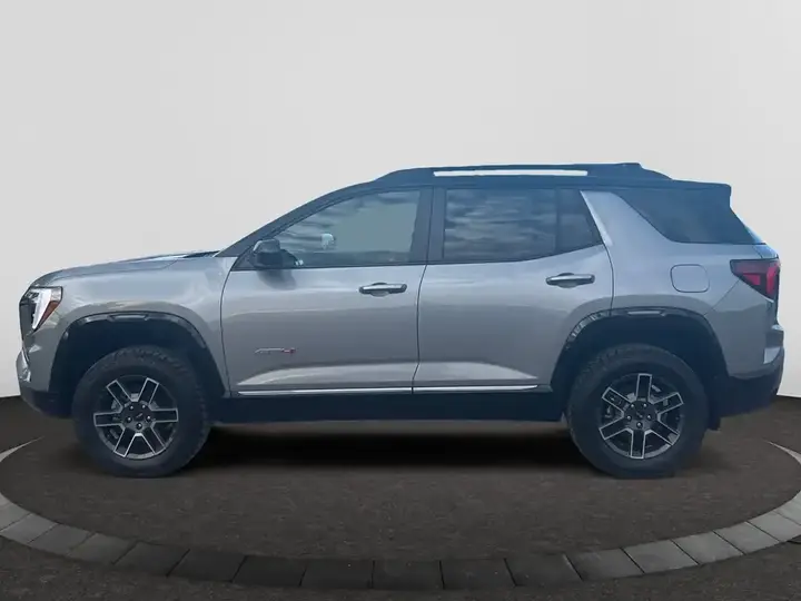 GMC Terrain 2027 photo 2
