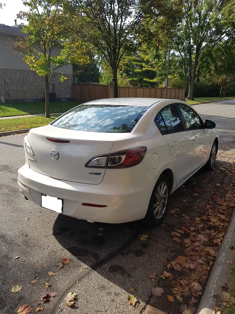 Mazda 3 2013 photo 3