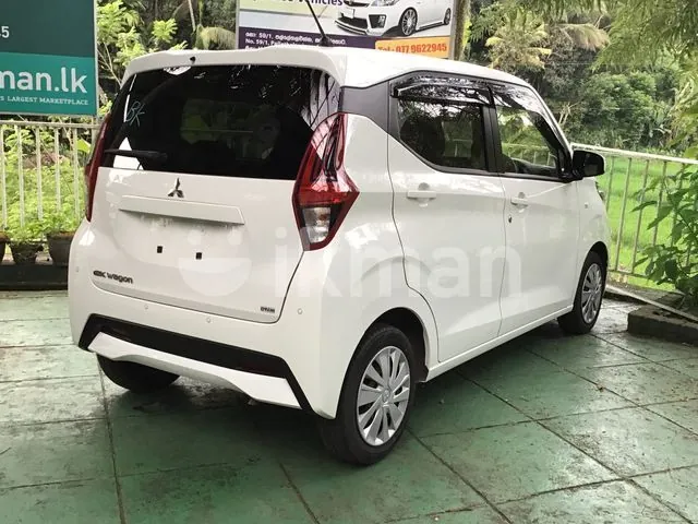 Mitsubishi Ek Wagon 2023 photo 3