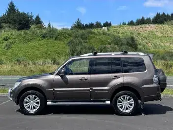 Mitsubishi Pajero 2011 photo 3