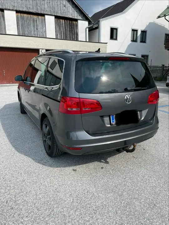 Volkswagen Sharan 2012 photo 3