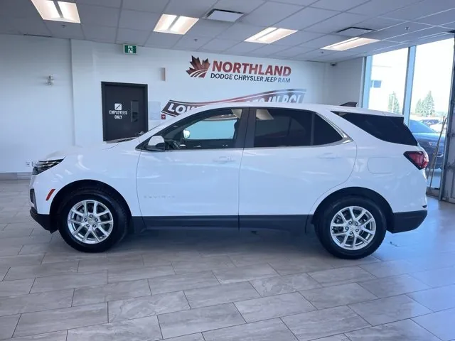 Chevrolet Equinox 2022 photo 2