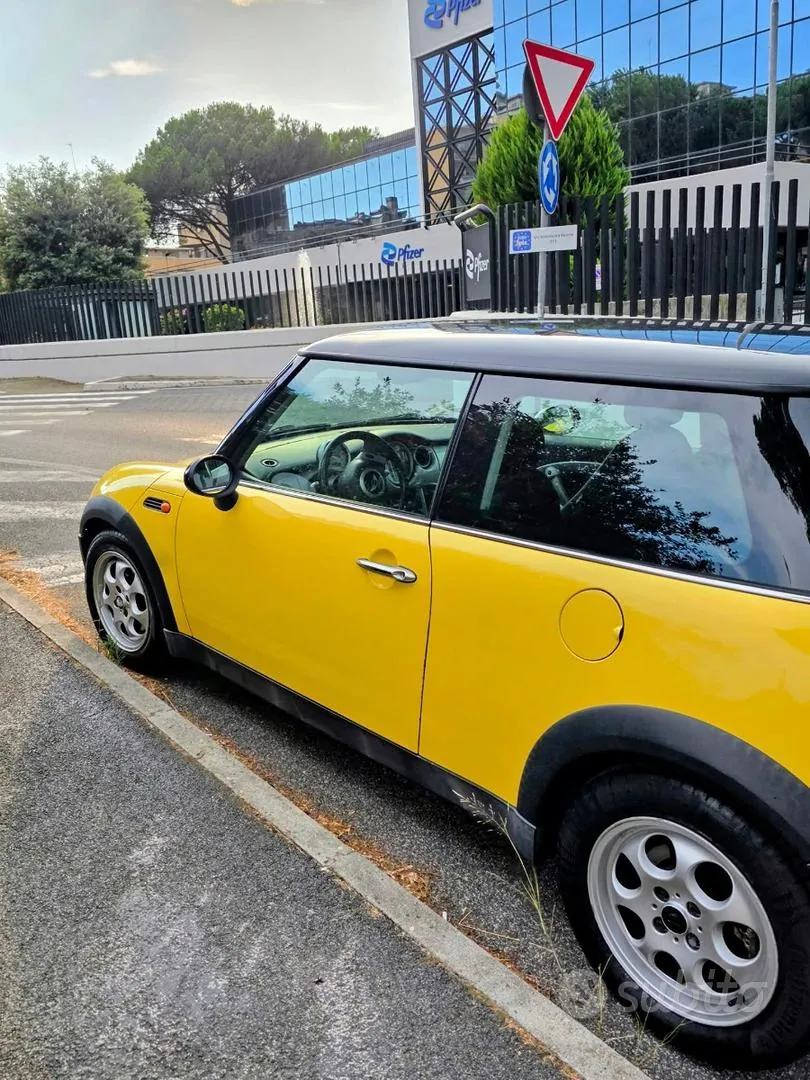 Mini Mini Cooper 2002 photo 2