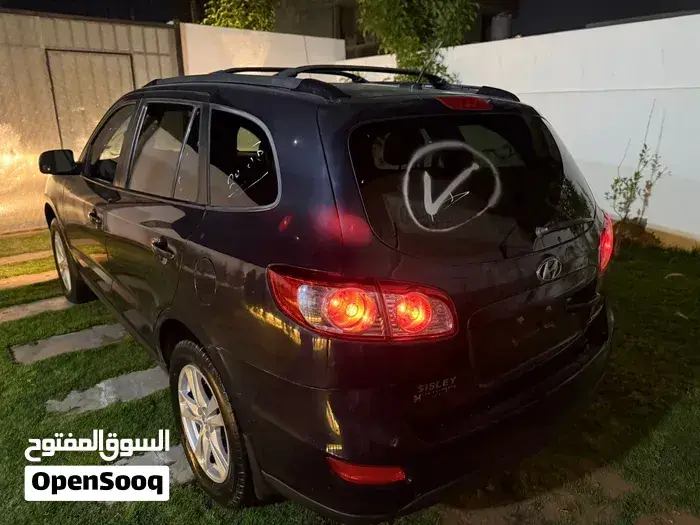 Hyundai Santa Fe 2011 photo 4