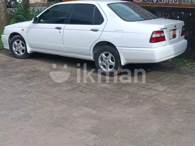 Nissan Bluebird 1999 photo 2
