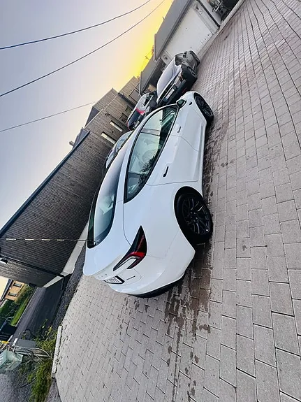Tesla Model 3 2025 photo 3