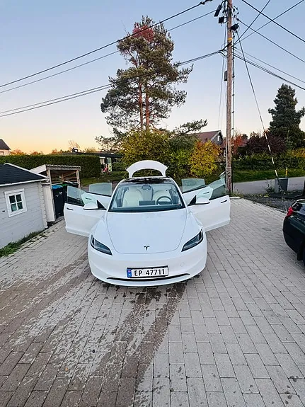 Tesla Model 3 2025 photo 5