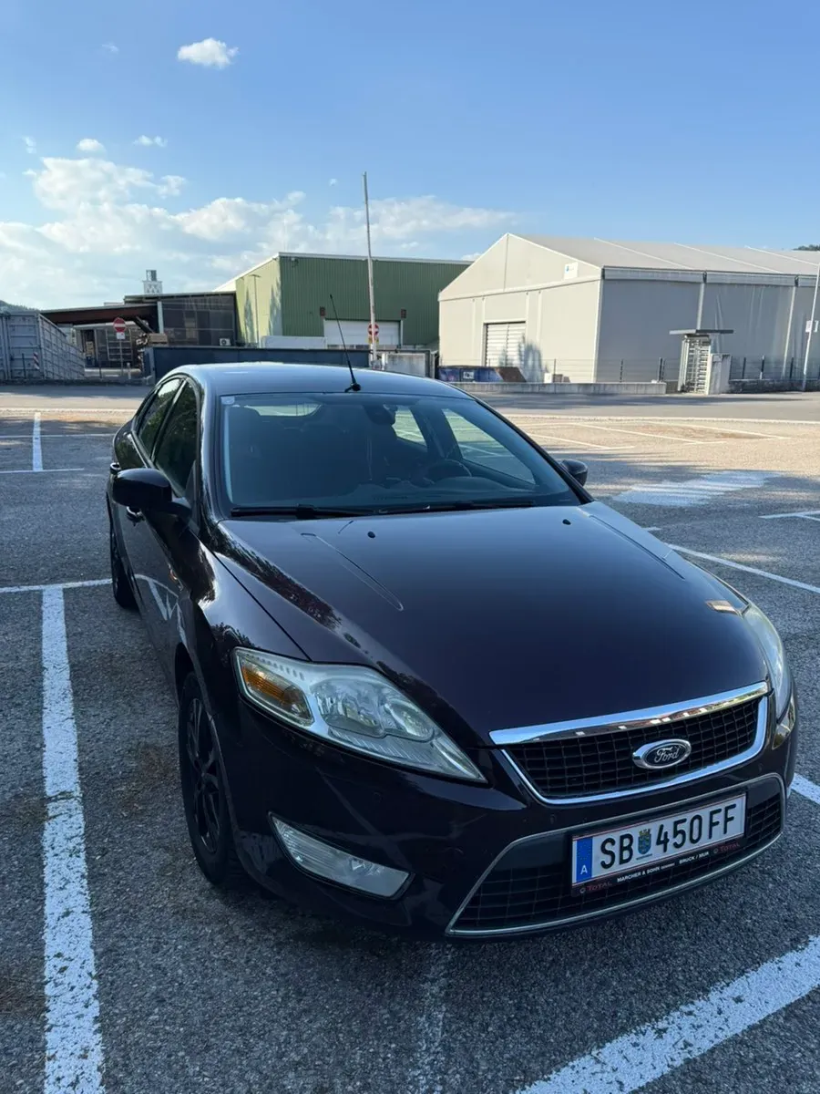 Ford Mondeo 2010 photo 2