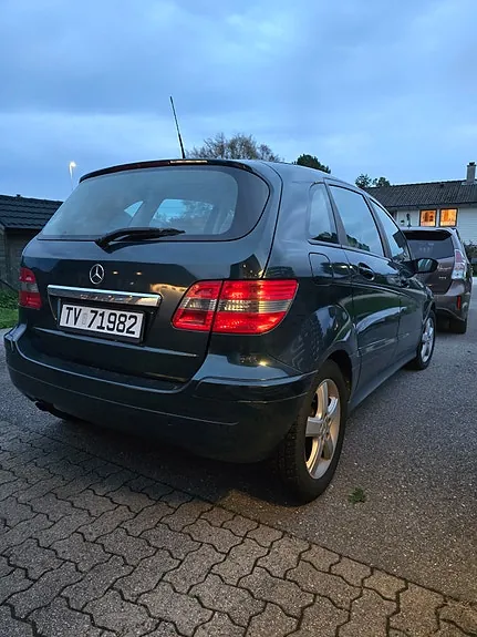 Mercedes-Benz B170 2005 photo 2