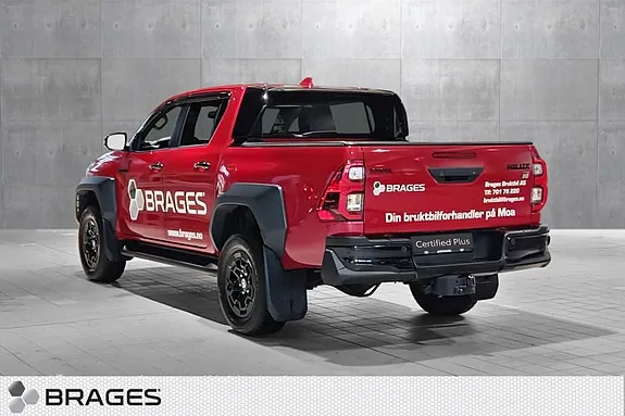 Toyota Hilux 2025 photo 3