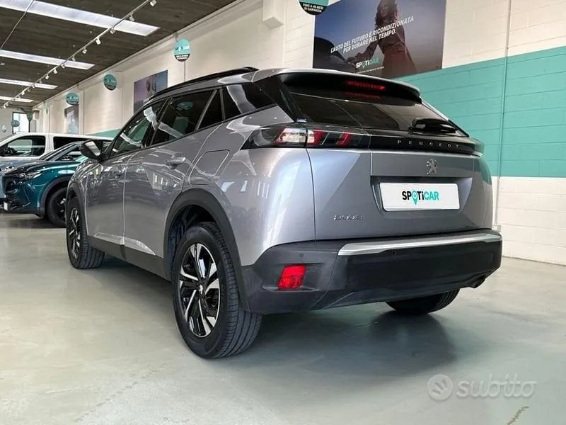 Peugeot 2008 2021 photo 3