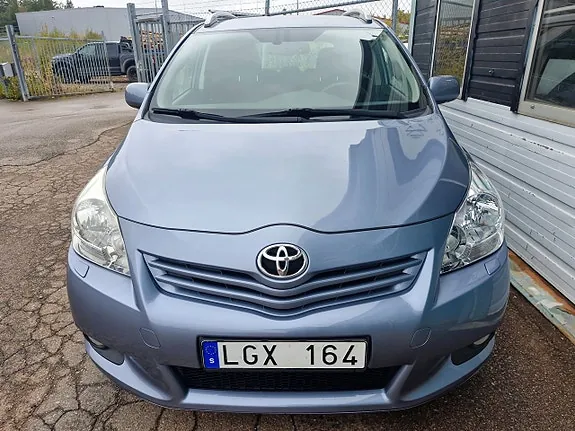 Toyota Verso 2011 photo 3