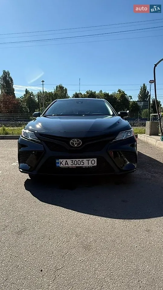 Toyota Camry 2018 photo 3