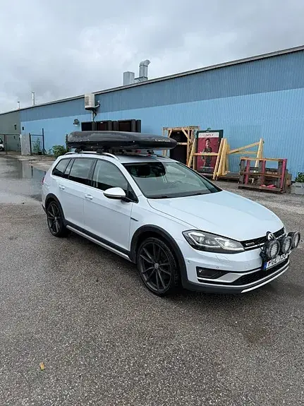Volkswagen Golf Alltrack 2017 photo 2