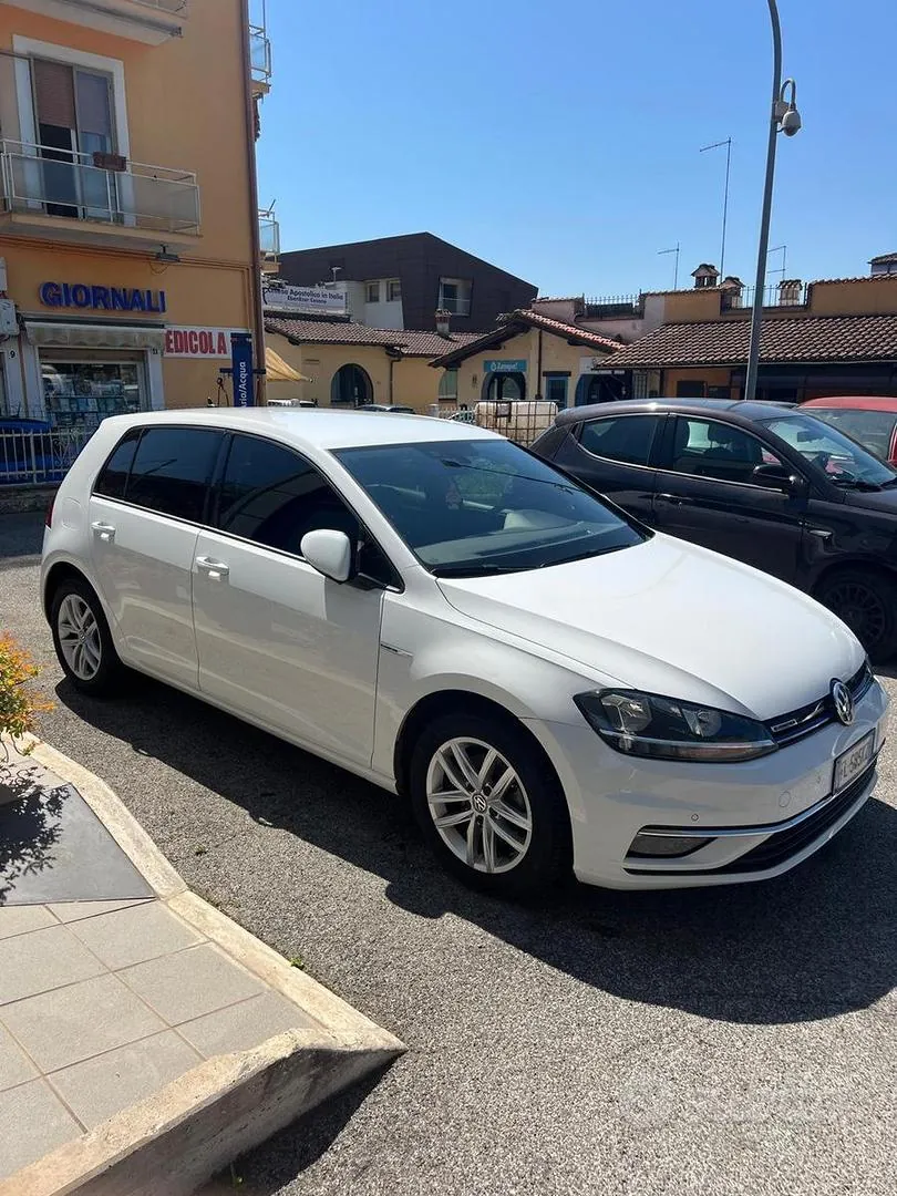 Volkswagen Golf 2017 photo 2