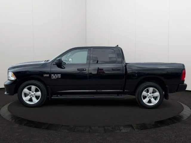 Ram 1500 Classic 2023 photo 3