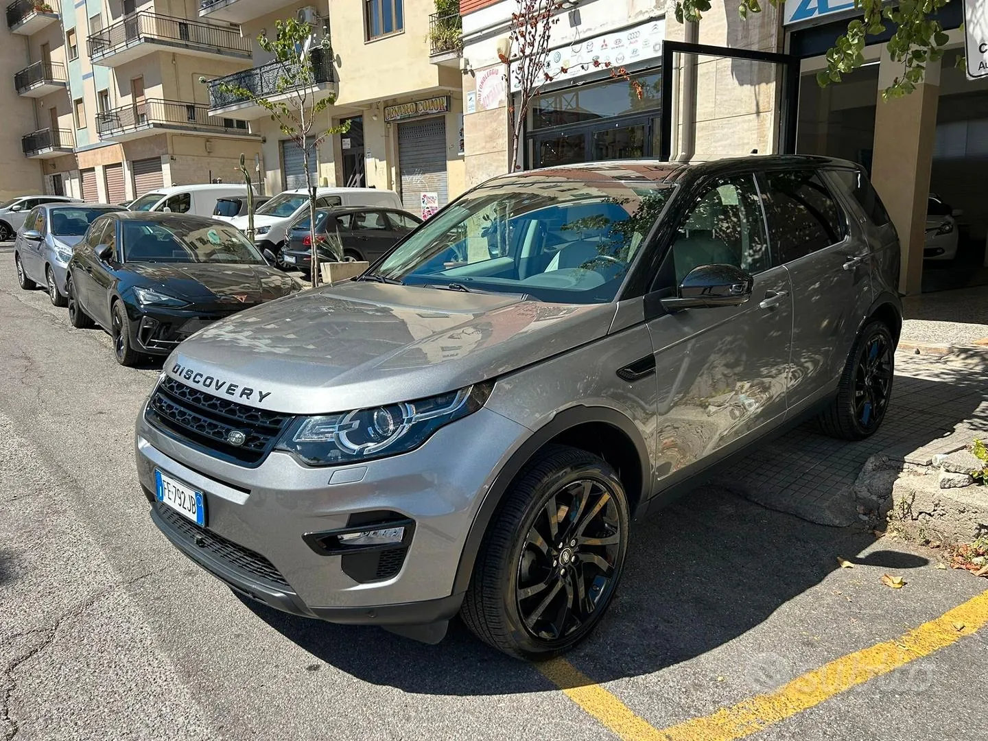 Land Rover Discovery Sport 2016 photo 3