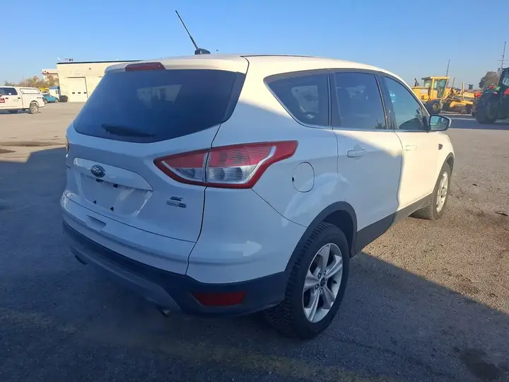 Ford Escape 2015 photo 5