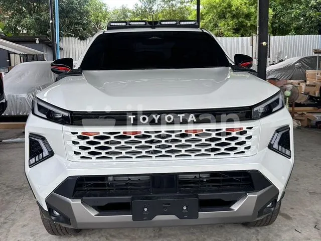 Toyota Hilux 2026 photo 2