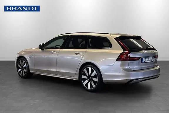 Volvo V90 2026 photo 2