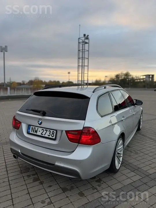 BMW E91 2009 photo 4