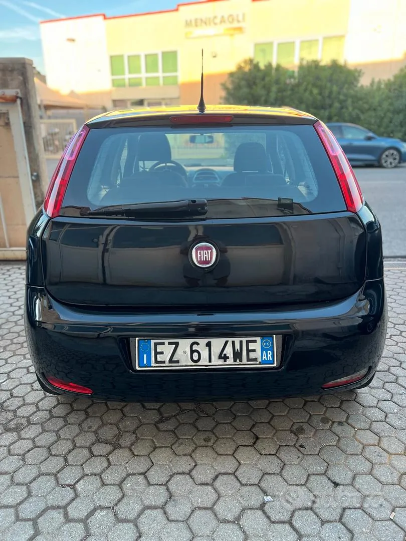 Fiat Punto 2015 photo 5