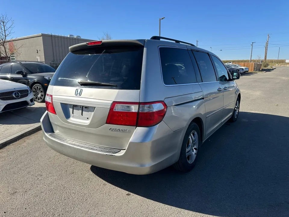 Honda Odyssey 2005 photo 3