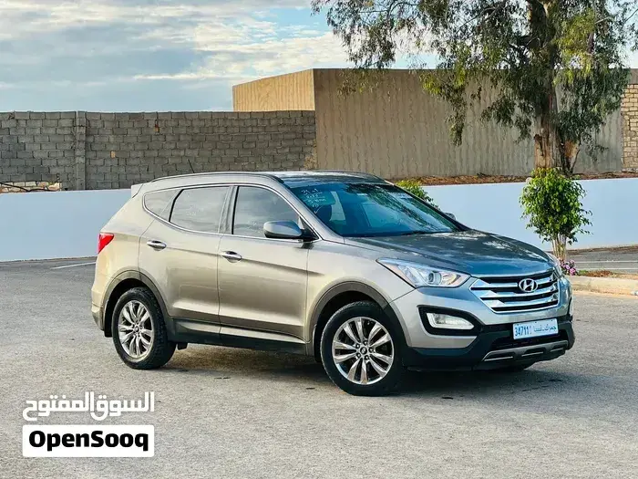 Hyundai Santa Fe 2014 photo 3