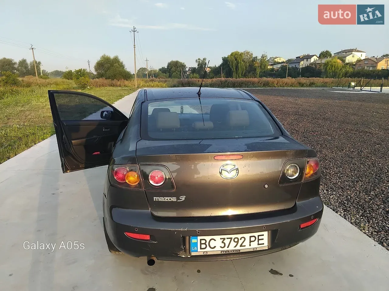 Mazda 3 2006 photo 5