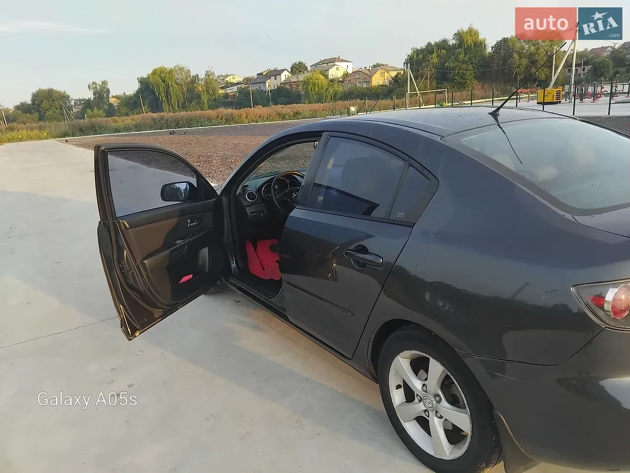 Mazda 3 2006 photo 3