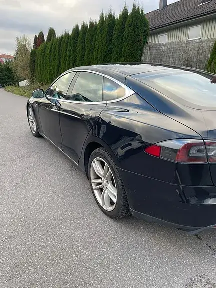 Tesla Model S 2016 photo 5