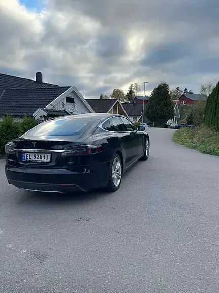 Tesla Model S 2016 photo 4