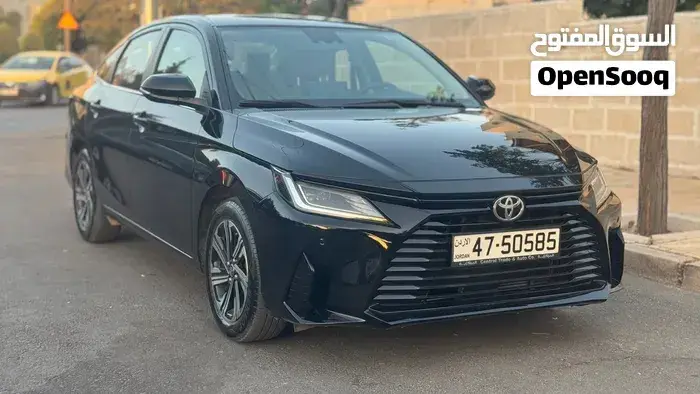 Toyota Yaris 2023 photo 3