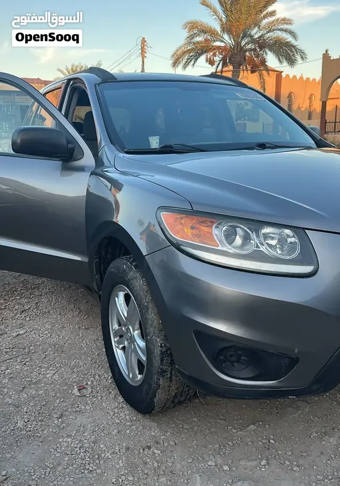Hyundai Santa Fe 2012 photo 4