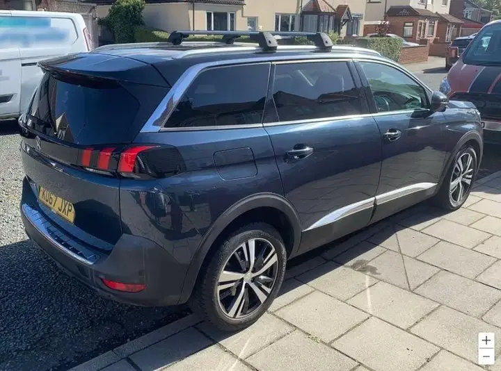 Peugeot 5008 2017 photo 3