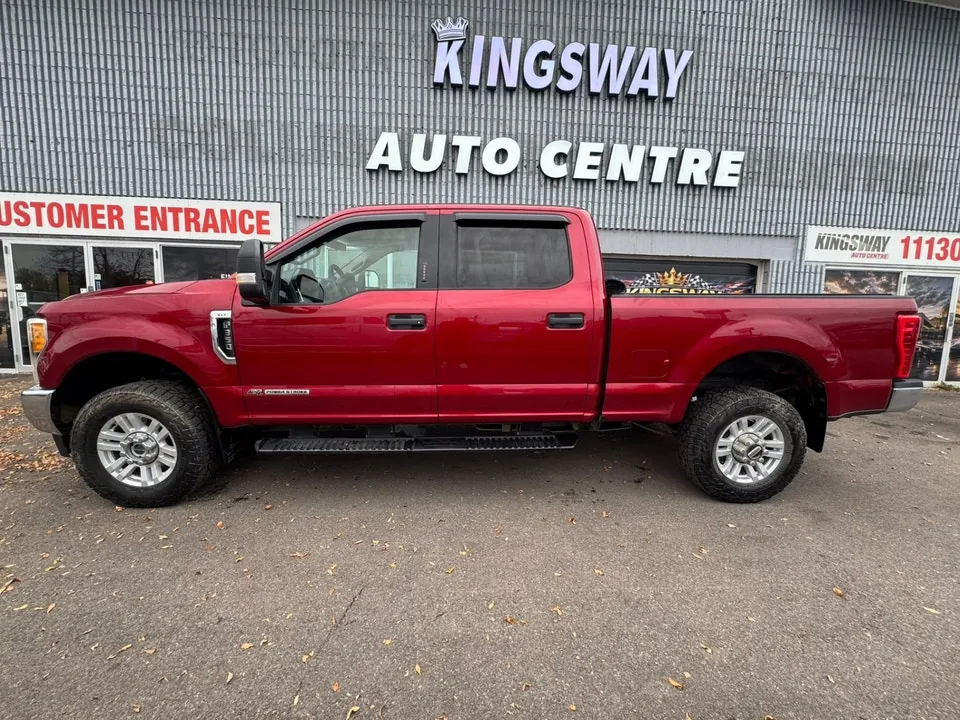 Ford Super Duty F-350 2017 photo 2
