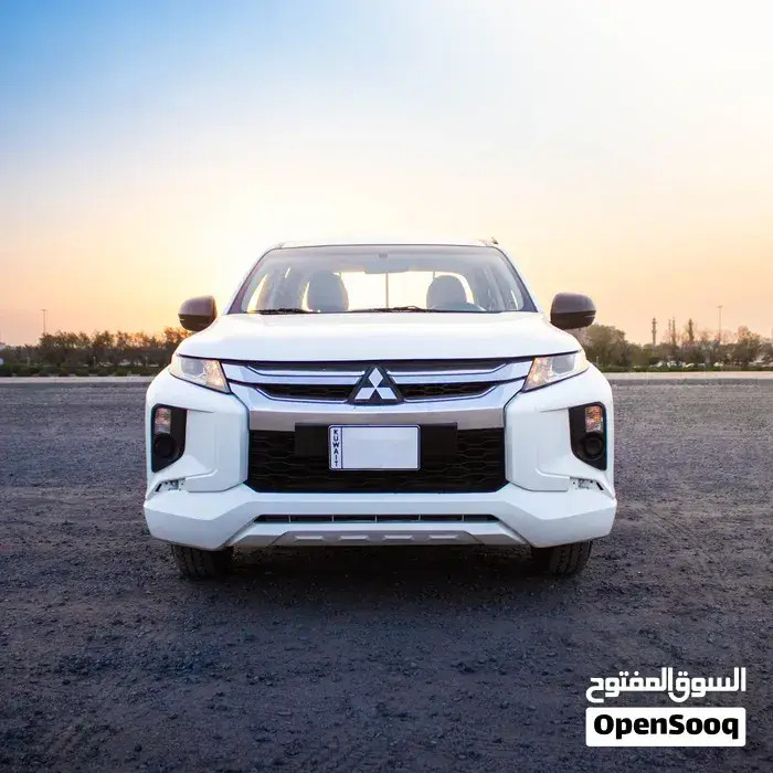 Mitsubishi L200 2021 photo 2