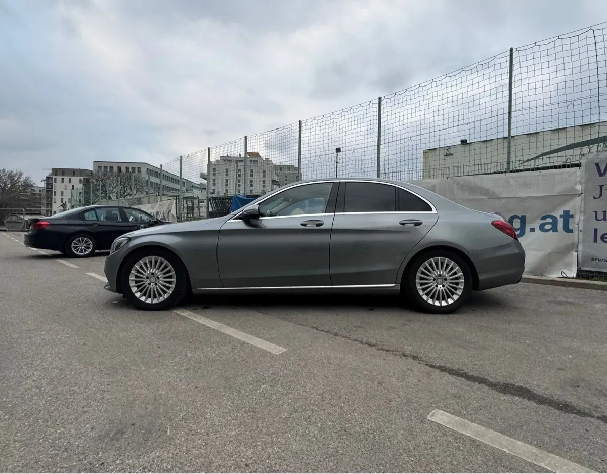Mercedes-Benz C-Class 2016 photo 2