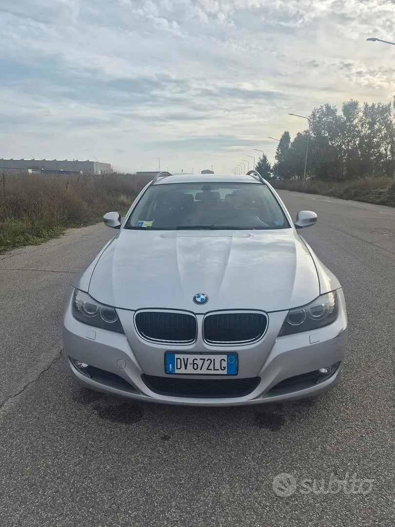 BMW 320D Touring M Sport 2009 photo 2