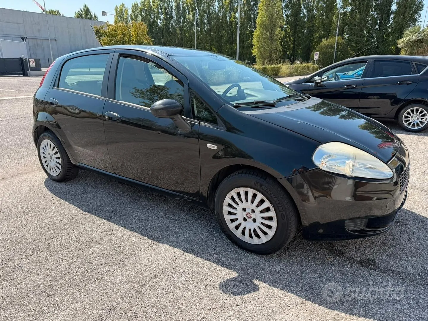 Fiat Grande Punto 2006 photo 2