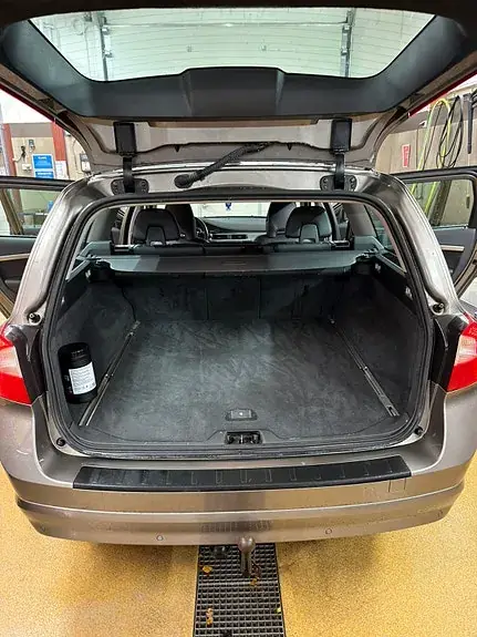 Volvo V70 2011 photo 5