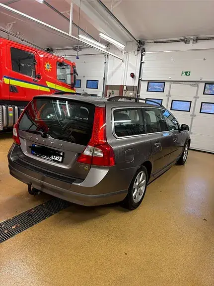 Volvo V70 2011 photo 2