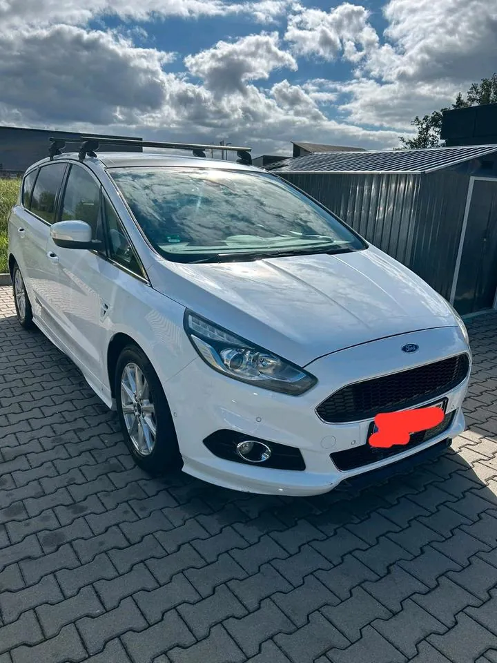 Ford S-Max