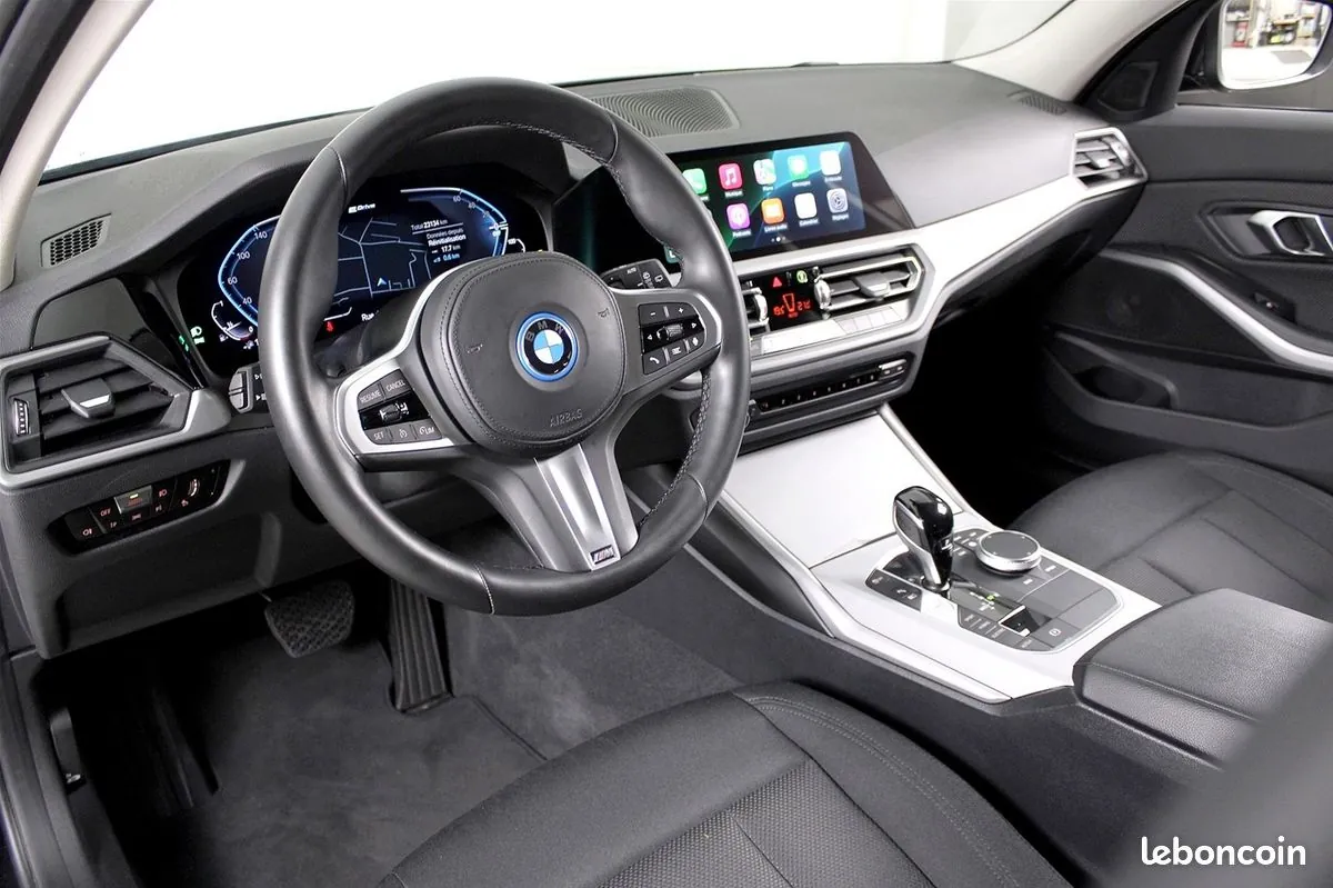 BMW Série 3 2022 photo 4