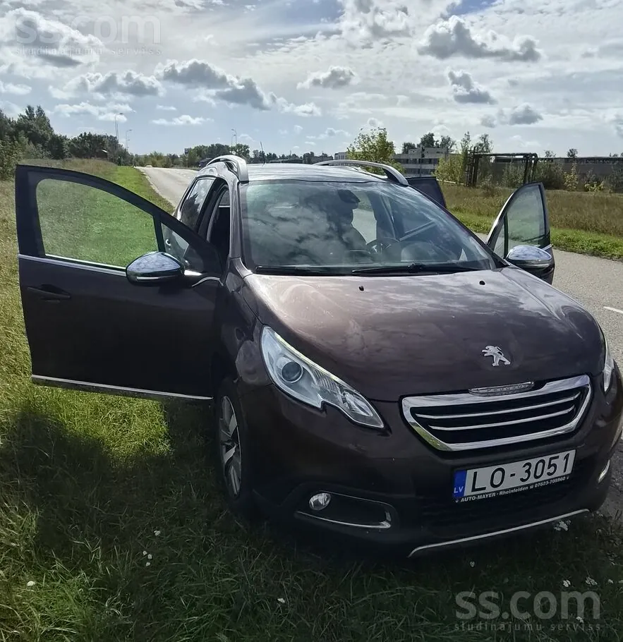 Peugeot 2008 2013 photo 2
